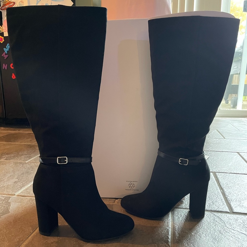 EUC LC Lauren Conrad Knee High Boots